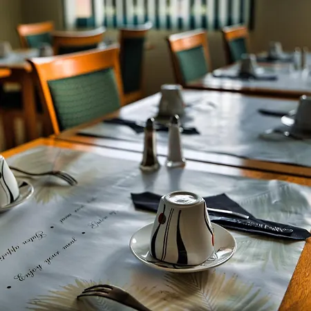 Le Relais Du Mess Hotel